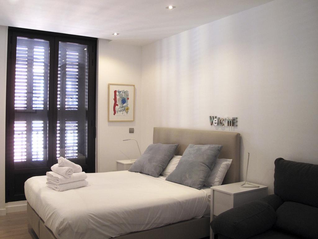 Arenal Suites Preciados マドリード エクステリア 写真